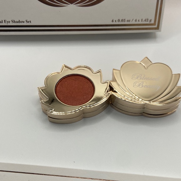 Blessed Beauty Other - Gold Natural Eyeshadow Palette Set - Blessed Beauty | Gold and Brown Tones | 🆕